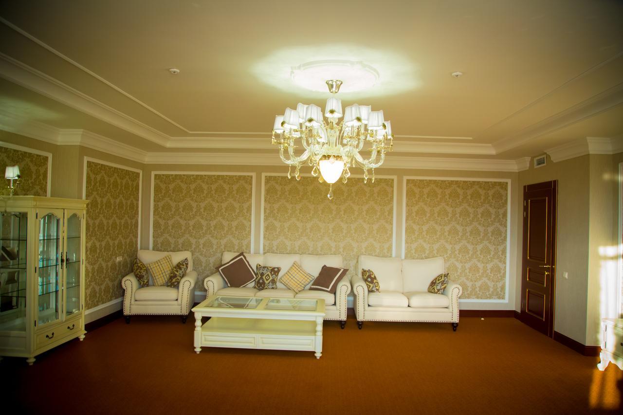 Sultan Plaza Hotel Qizilorda Buitenkant foto