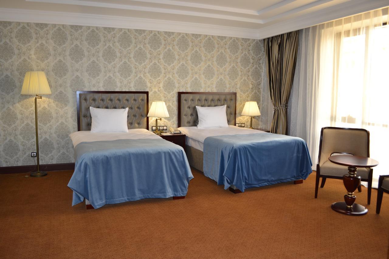 Sultan Plaza Hotel Qizilorda Buitenkant foto